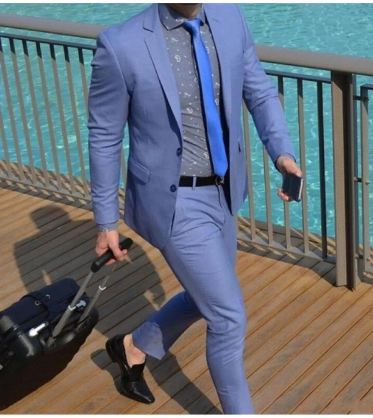 Blu Due Bottoni Notch Risvolto Tailed Coat Uomo Abiti Per La Cerimonia Nuziale 2 Pz Giacca  pantaloni Personalizzato Homme Tern