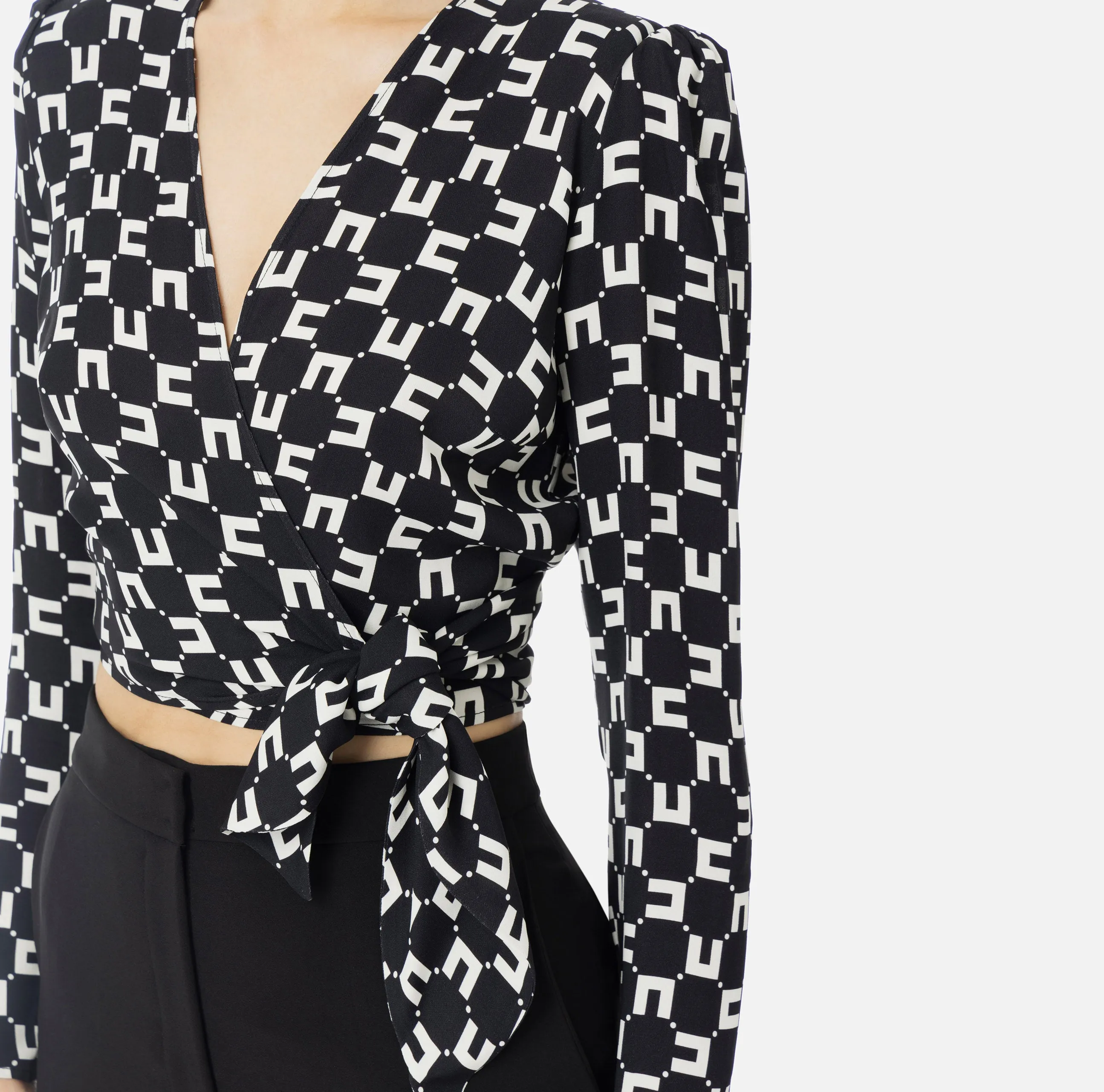 Camicia cropped in georgette di viscosa stampa logo con nodo Elisabetta Franchi CAS4141E2