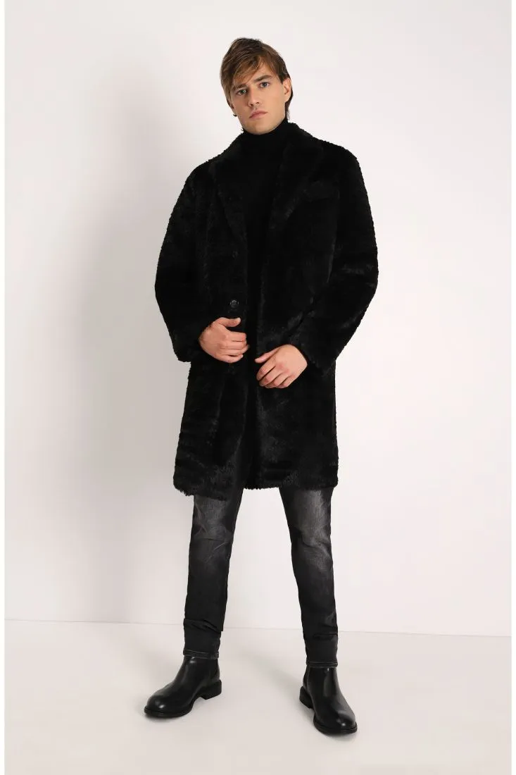 Cappotto lungo effetto pelliccia con abbottonatura