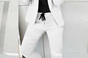 Completo di pantaloni e blazer elegante Estrena, bianco