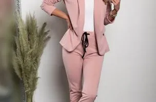 Completo di pantaloni e blazer elegante Estrena, rosa antico