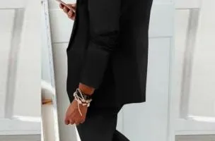 Completo di pantaloni e blazer elegante senza lettere Estrena, nero-nero