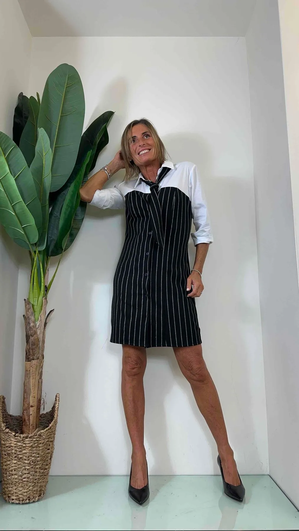 DAFNE - 23628P28 - ABITO DRITTO GESSATO CON CAMICIA E BOTTONCINI