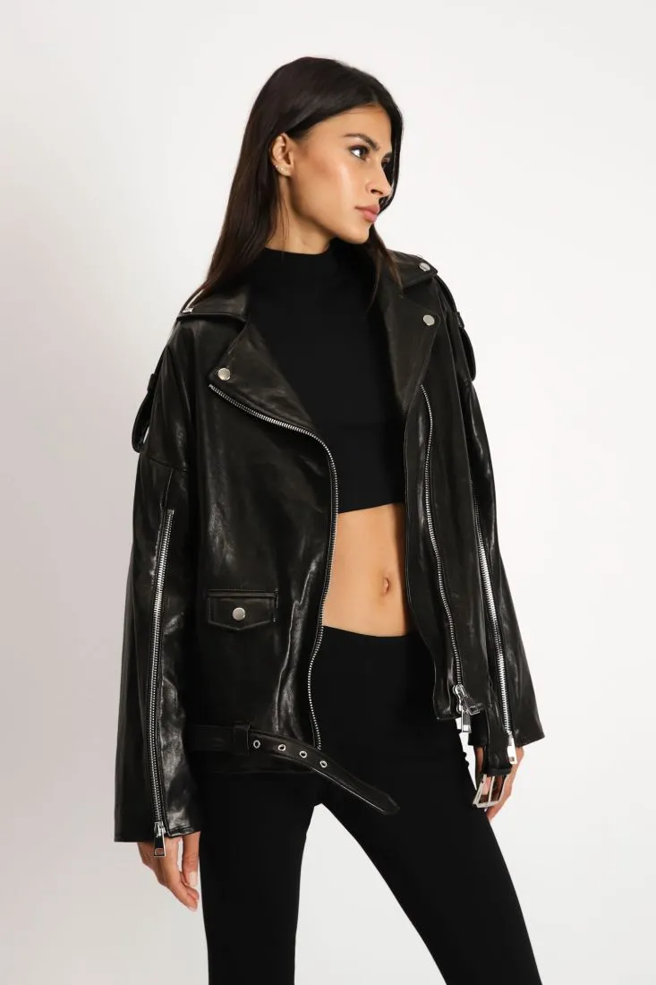 Giubbotto modello biker con zip e cintura
