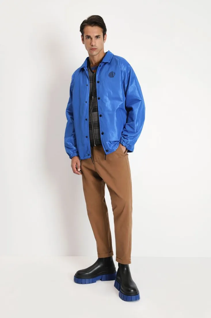 Giubbotto oversize con colletto e abbottonatura