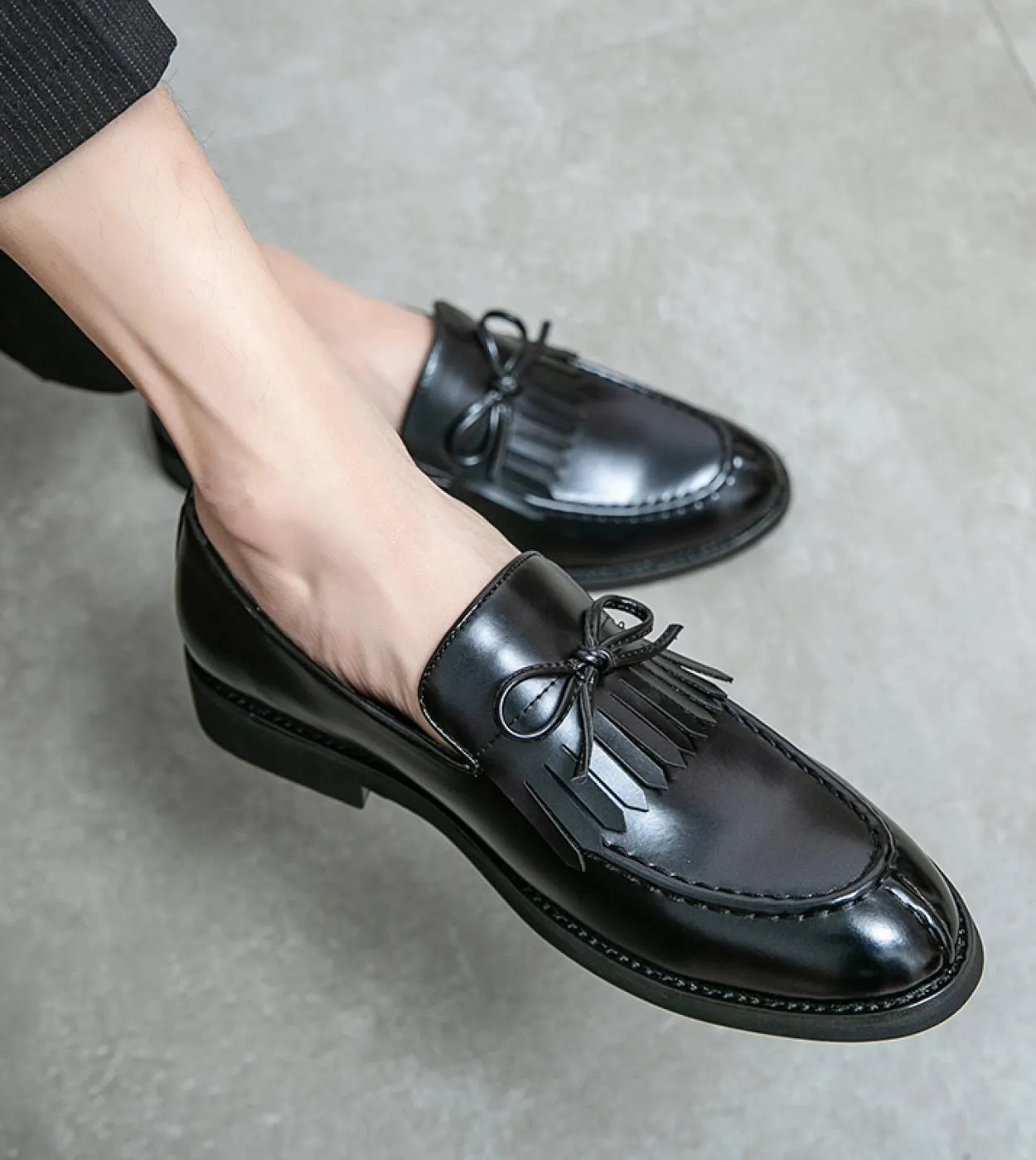 Mocassini casual Scarpe in pelle da uomo Moda Scarpe da festa di nozze Uomini di lusso Designer Business Flats Shoes Large Size