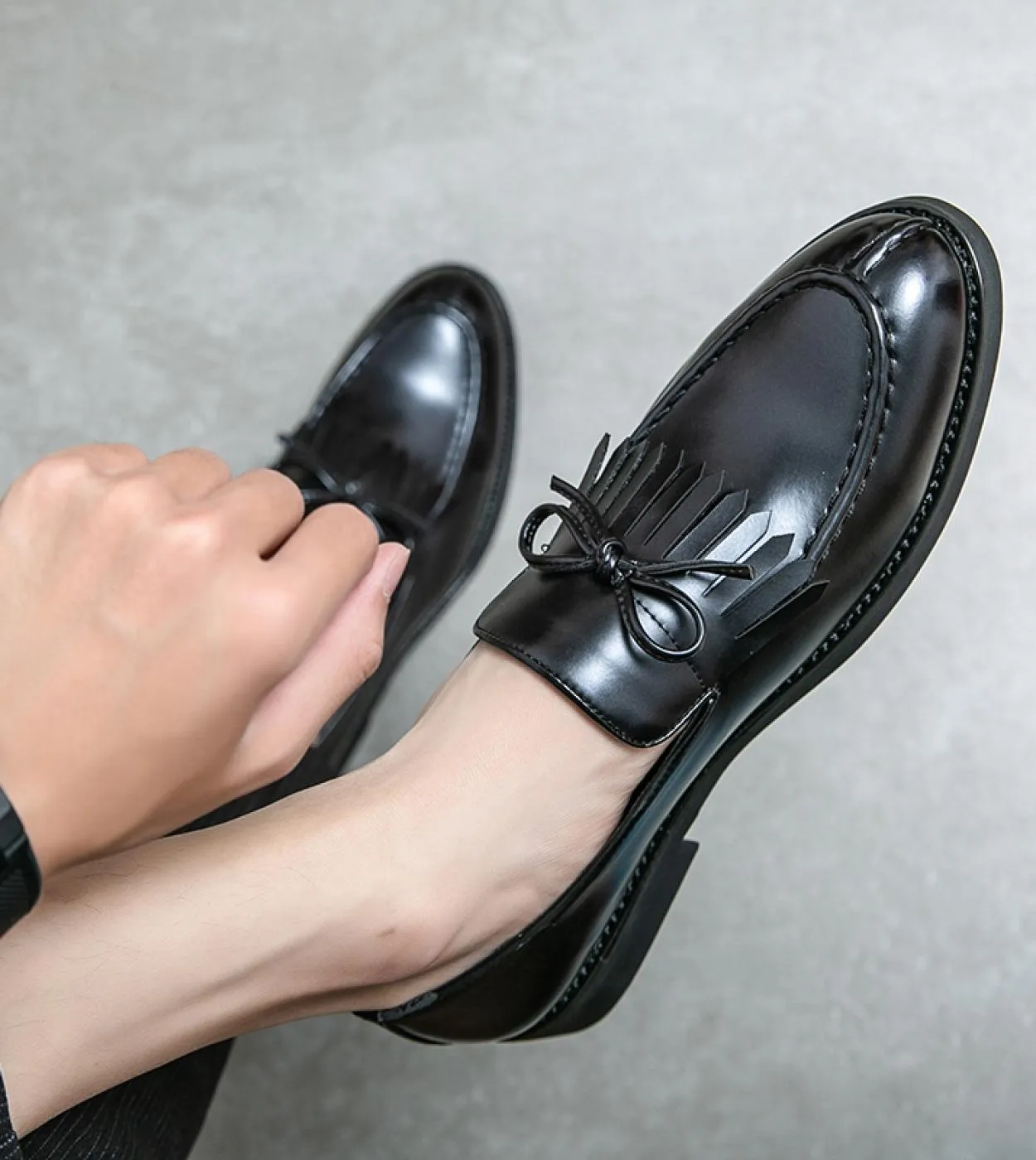 Mocassini casual Scarpe in pelle da uomo Moda Scarpe da festa di nozze Uomini di lusso Designer Business Flats Shoes Large Size