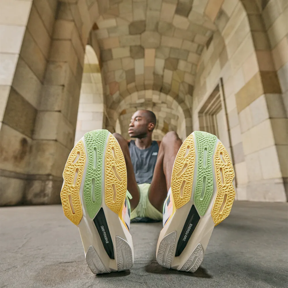 New Balance FuelCell SuperComp Elite V4 Scarpe da running - AW24