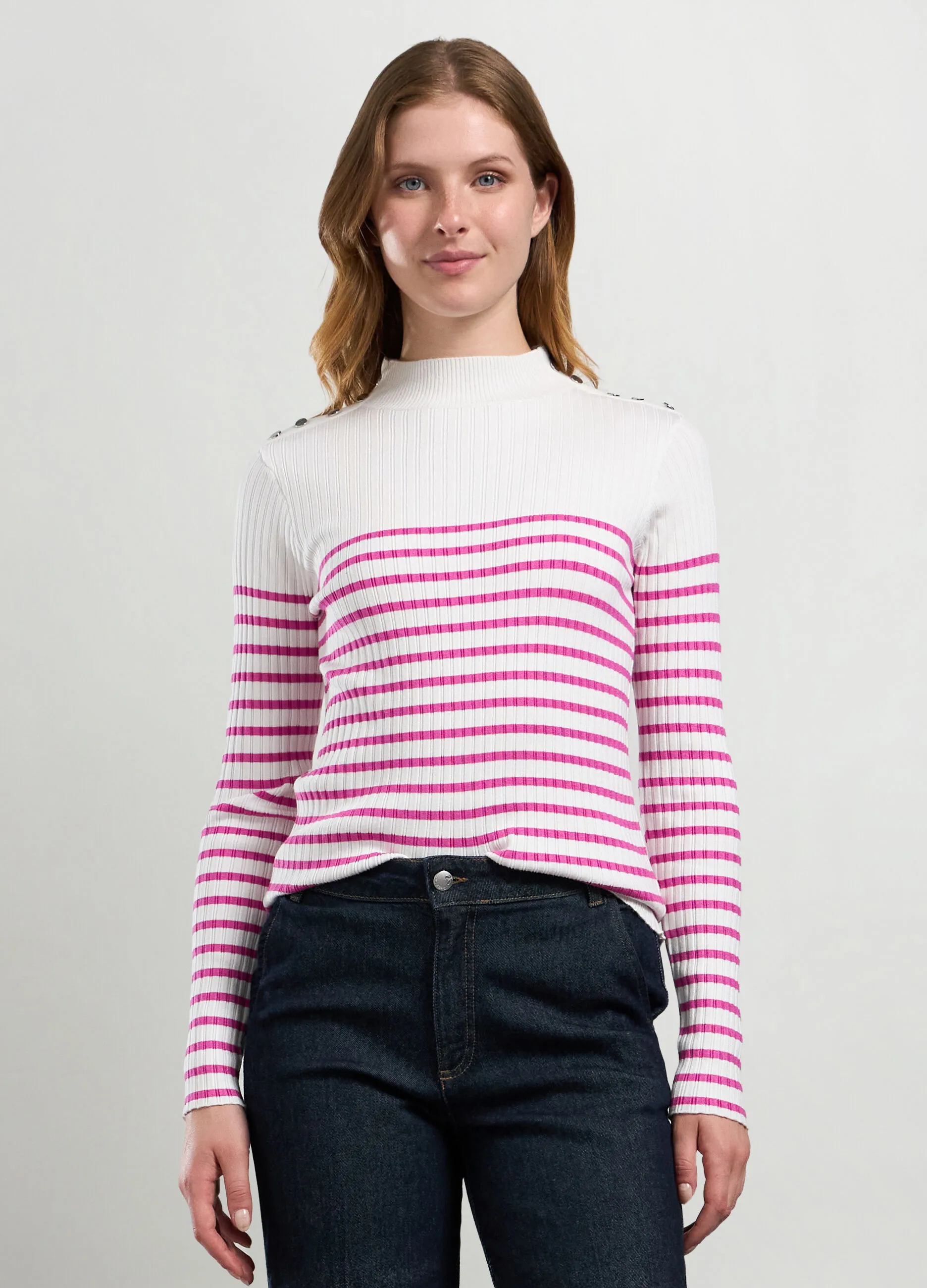 NICE & CHIC  T-shirt in costina di misto viscosa 