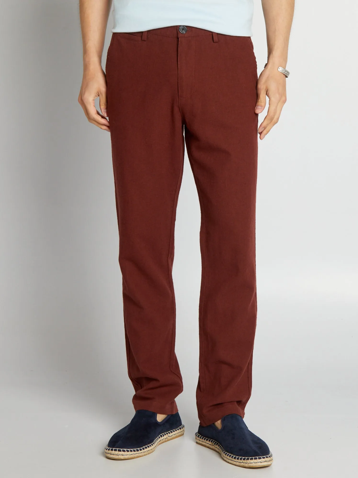 Pantaloni chino in lino - MARRONE