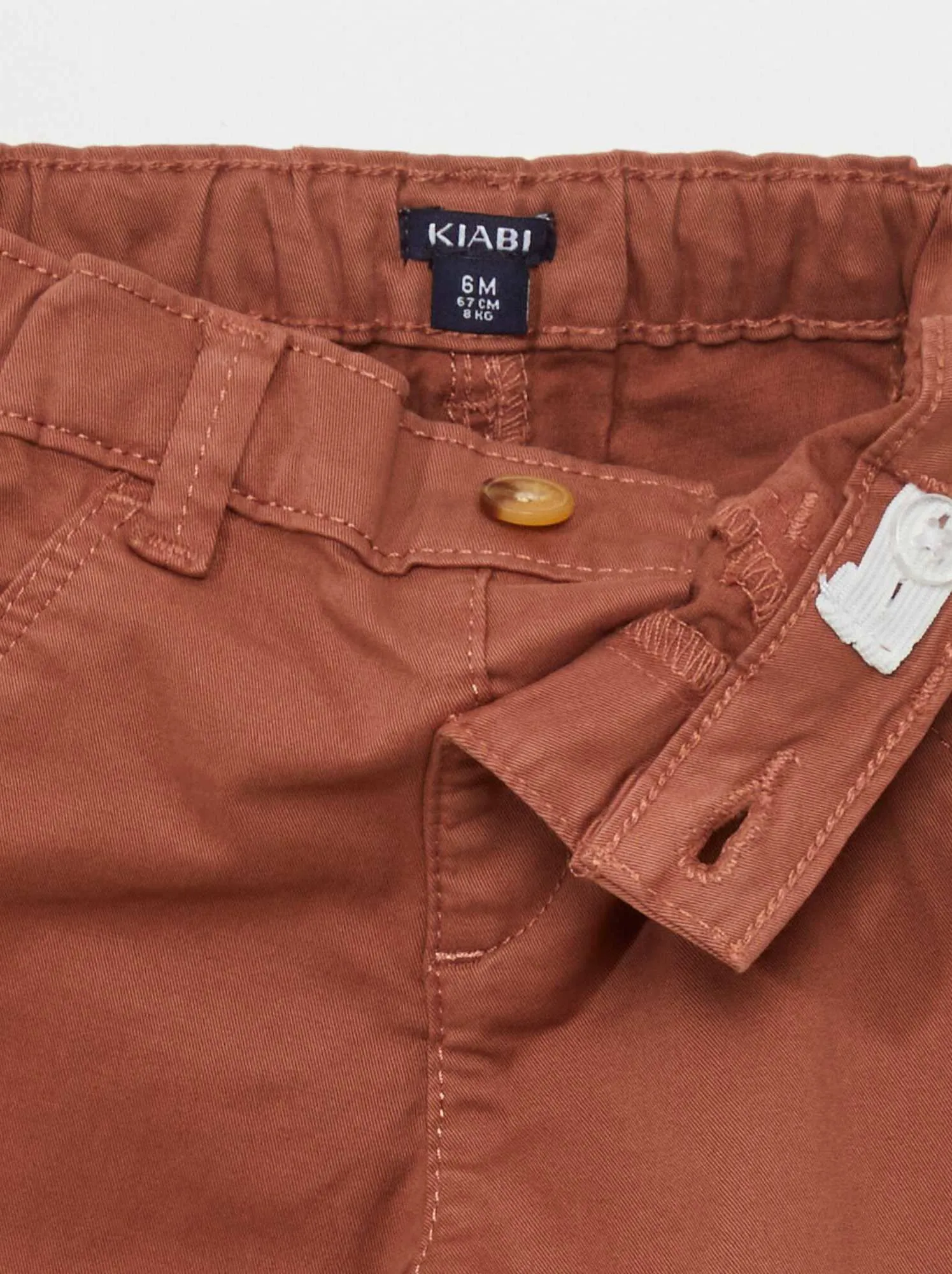 Pantaloni chino in tinta unita - MARRONE