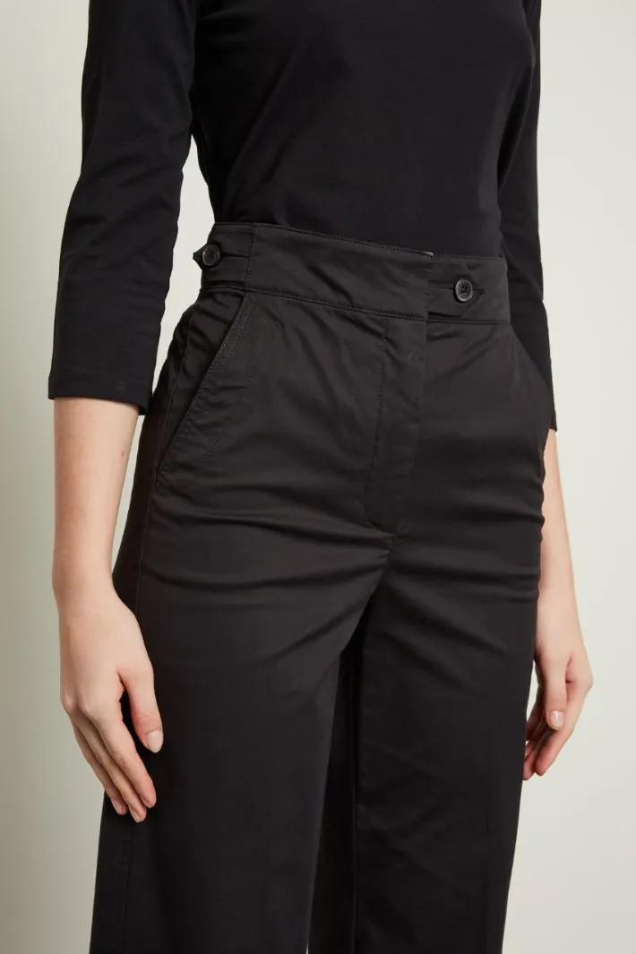 Pantaloni con alamari