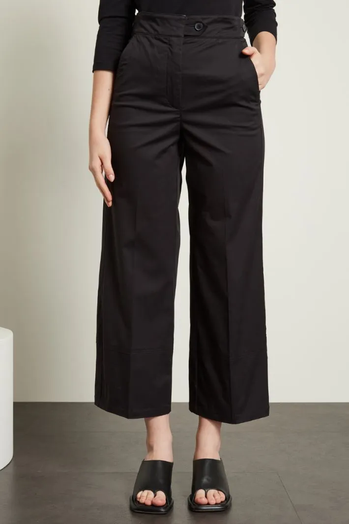 Pantaloni con alamari