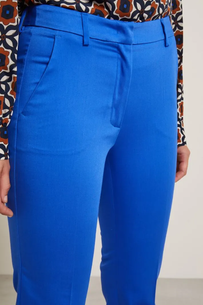 Pantaloni in raso
