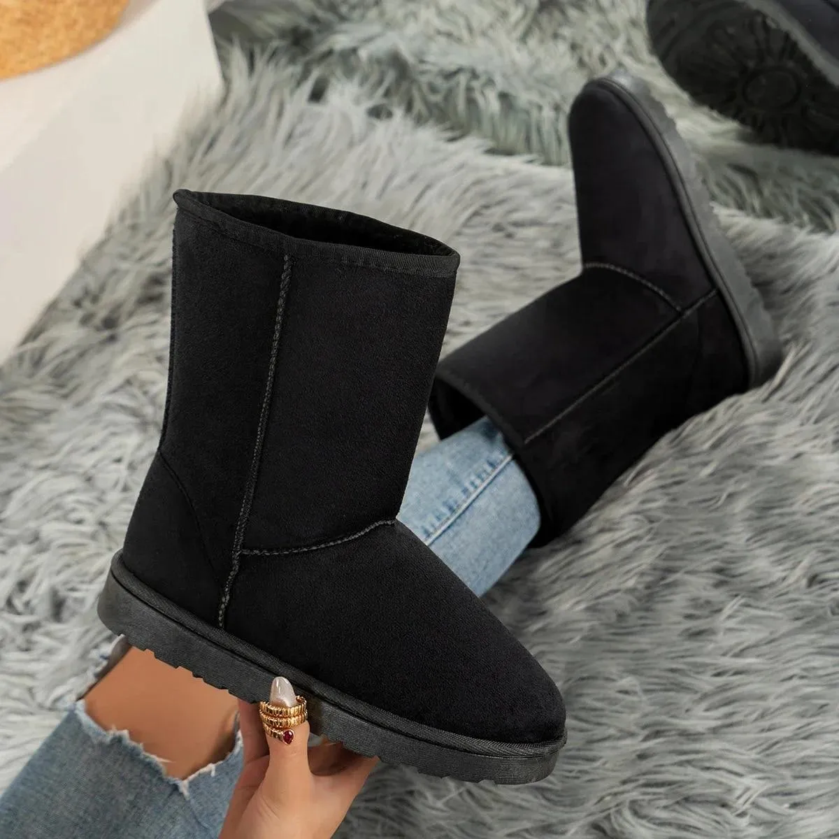Scarpe da donna in vendita Stivali invernali da donna slip on a metà polpaccio di alta qualità Stivali da neve casual solidi di