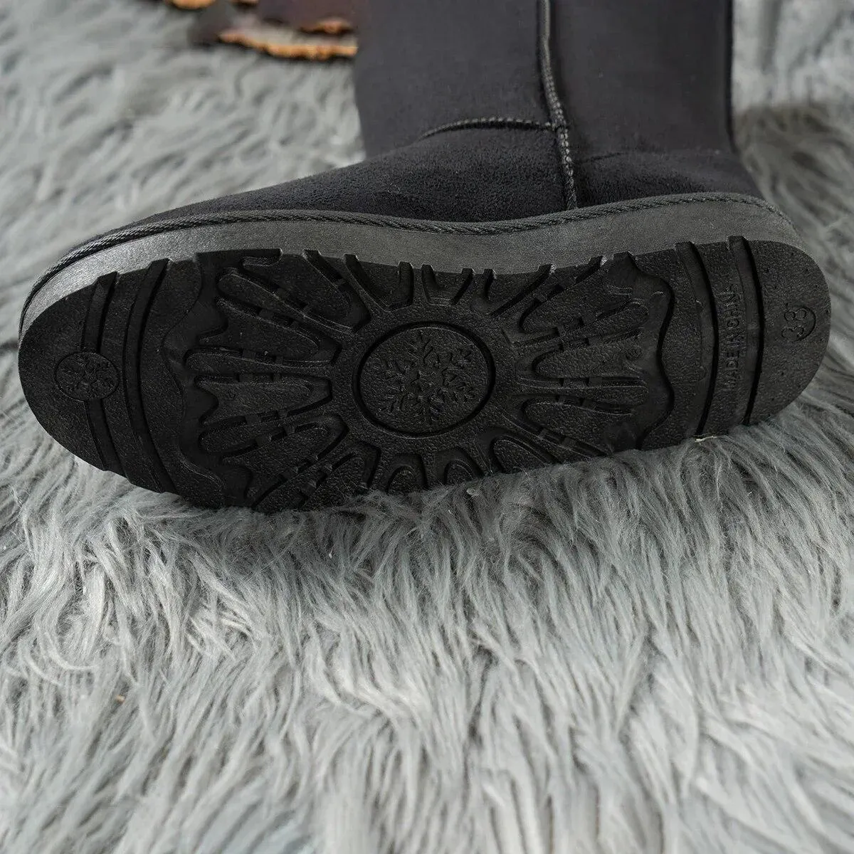 Scarpe da donna in vendita Stivali invernali da donna slip on a metà polpaccio di alta qualità Stivali da neve casual solidi di