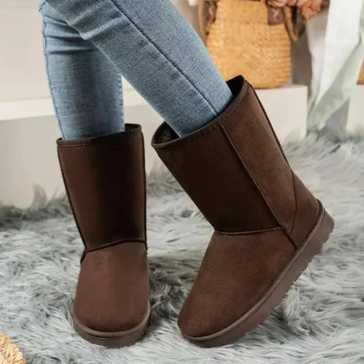 Scarpe da donna in vendita Stivali invernali da donna slip on a metà polpaccio di alta qualità Stivali da neve casual solidi di