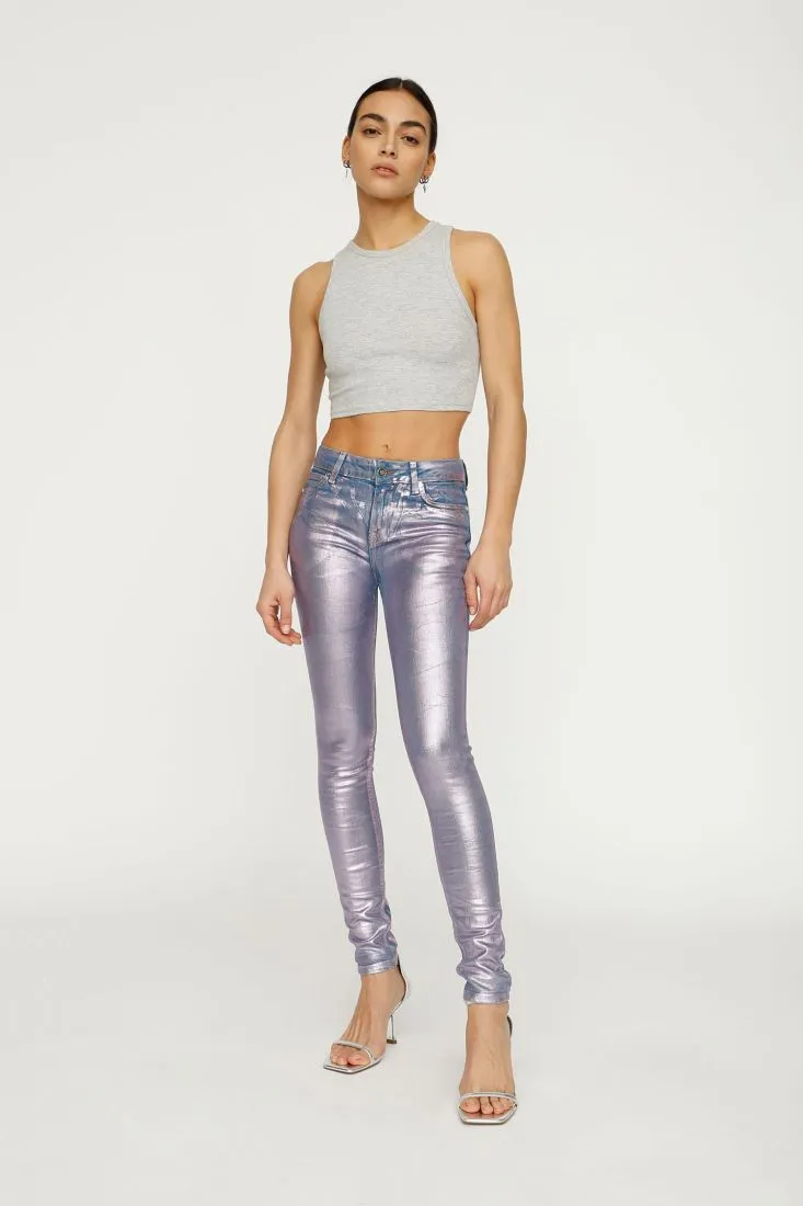  Skinny jeans with metallic finish    
