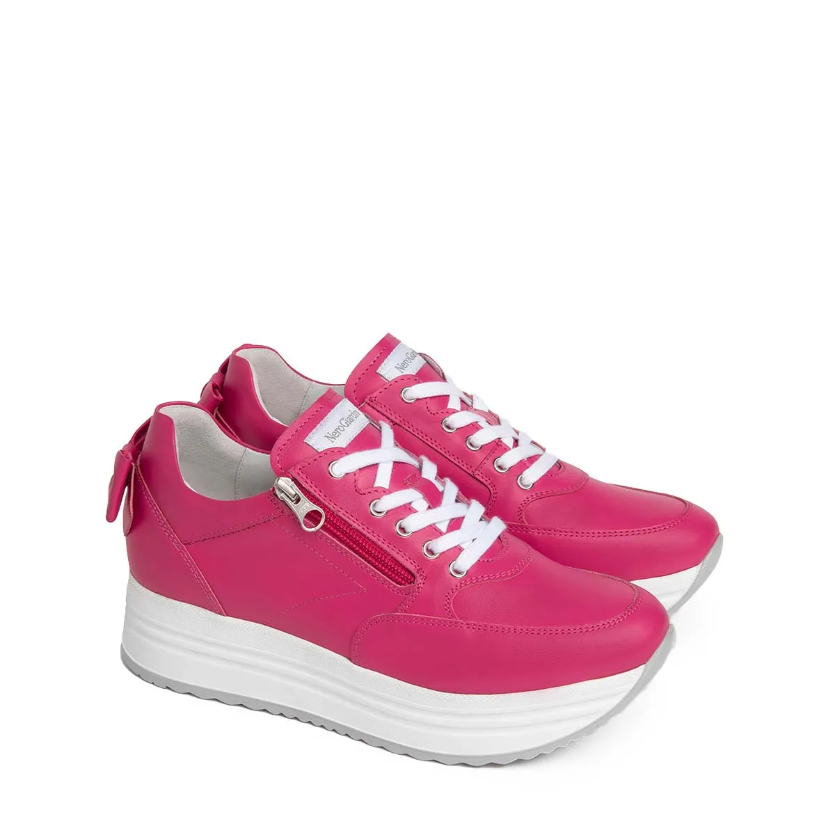   Sneakers Donna in pelle con fiocco posteriore NEROGIARDINI E406370D