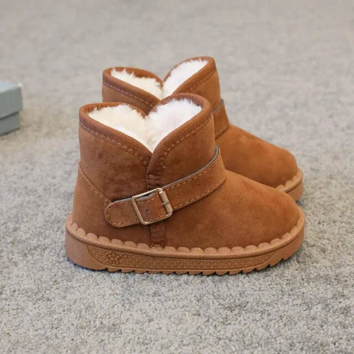 Stivali da neve casual per bambina Versatile inverno nuovo stile Stivali per bambini impermeabili antiscivolo Moda ragazzi Punta
