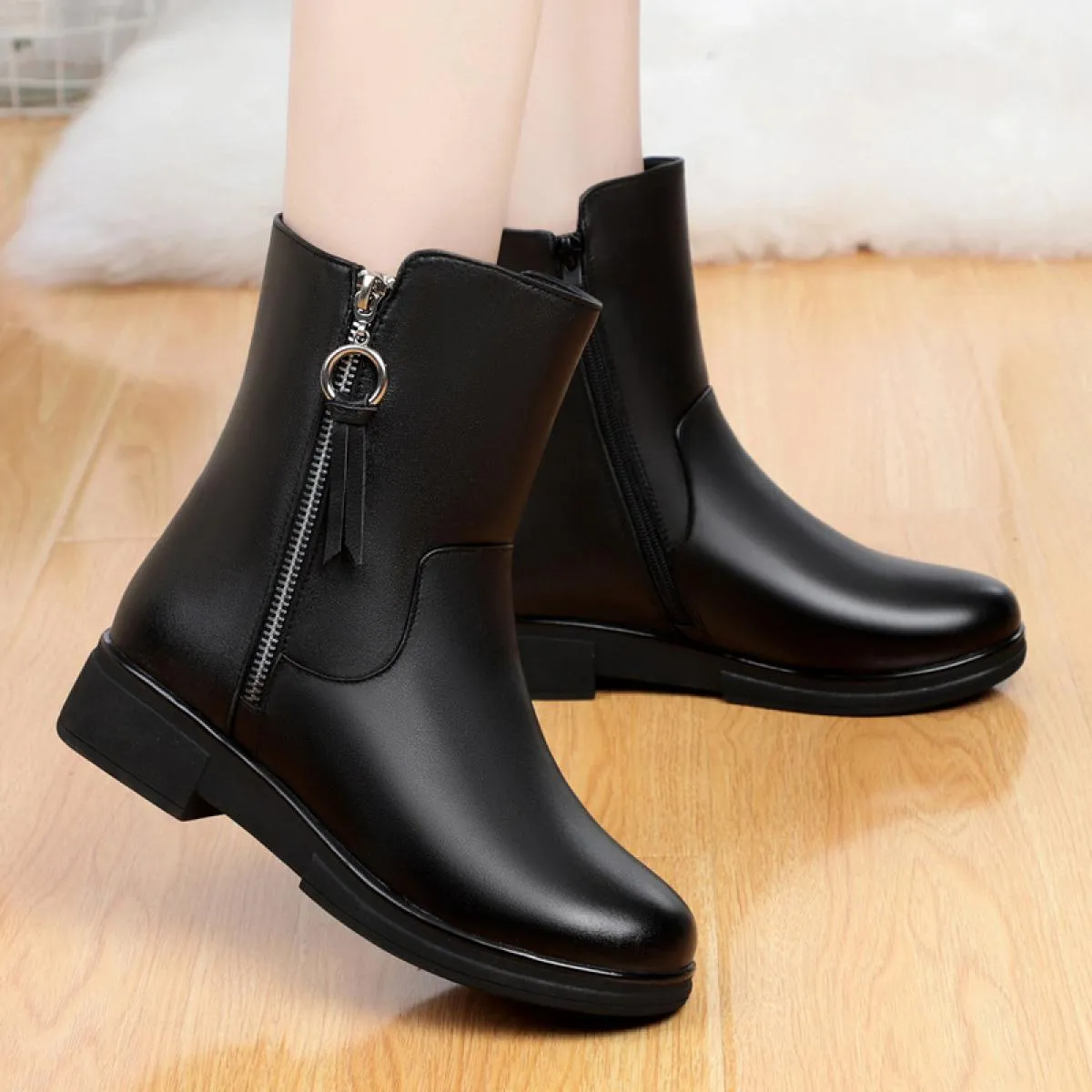 Stivali da neve in peluche caldi di grandi dimensioni casual da donna Stivali invernali in pelle di mucca Scarpe da donna in cot