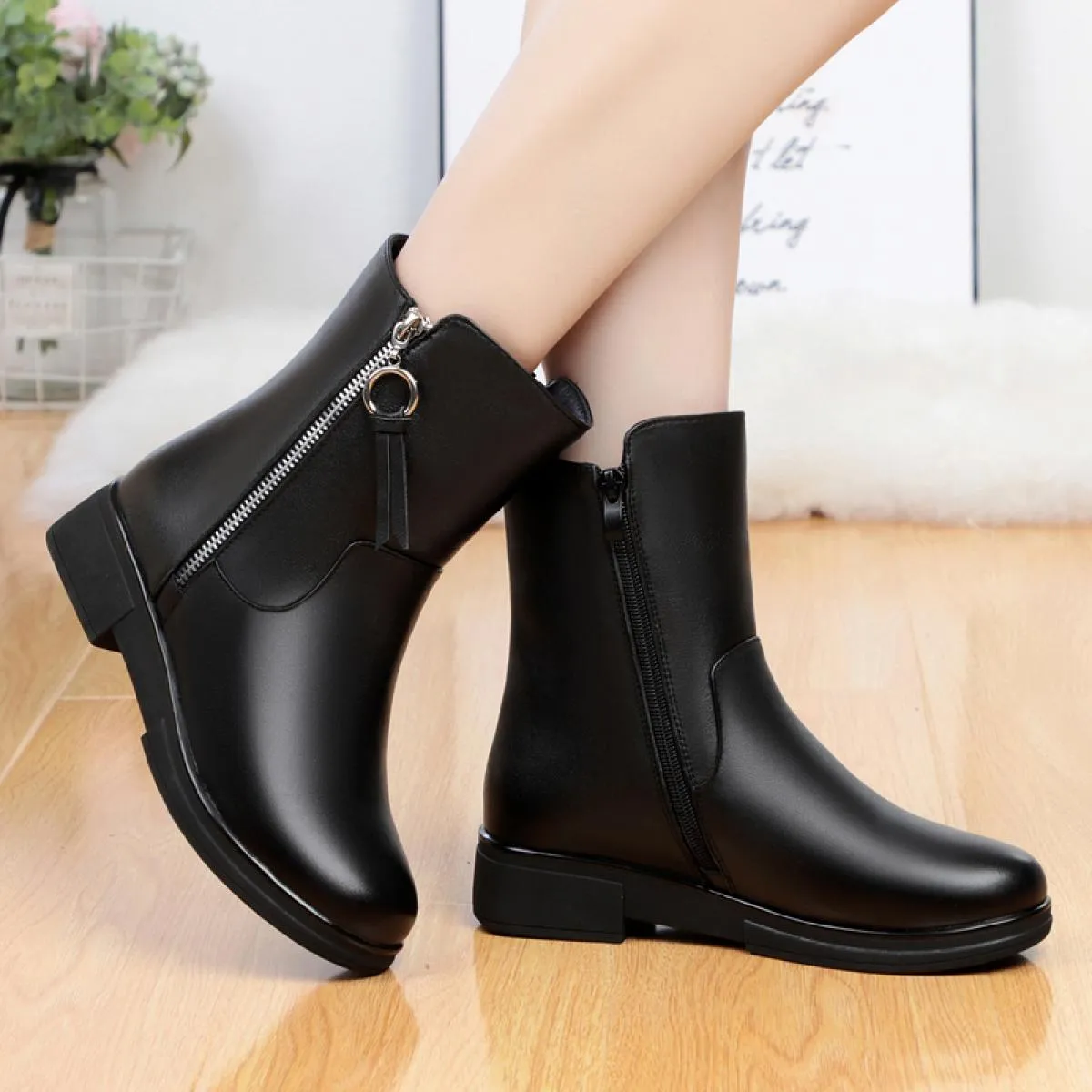 Stivali da neve in peluche caldi di grandi dimensioni casual da donna Stivali invernali in pelle di mucca Scarpe da donna in cot