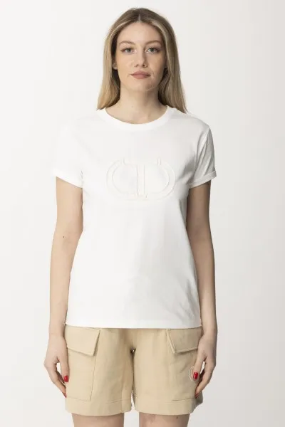 T-shirt con Oval T ricamato NEVE
