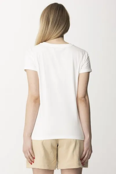 T-shirt con Oval T ricamato NEVE